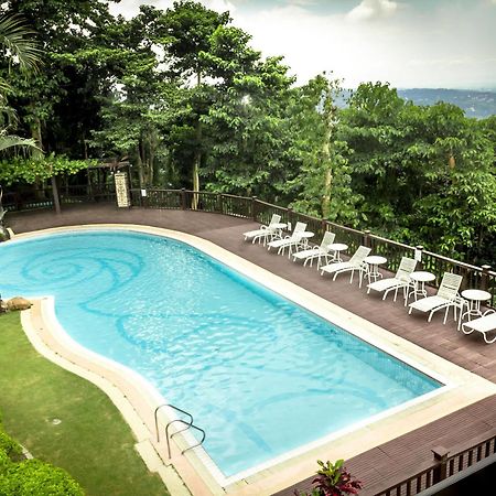 Hotel Eugenio Lopez Center à Antipolo Extérieur photo